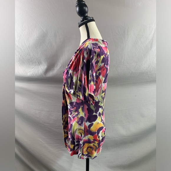 Low Cut Floral Top By Velvet - Picture 3 of 6